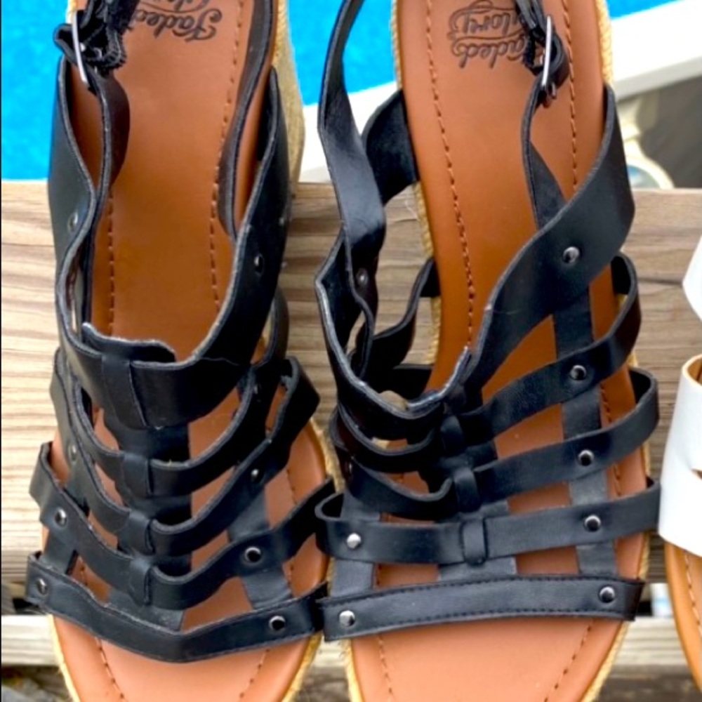 Black sandals